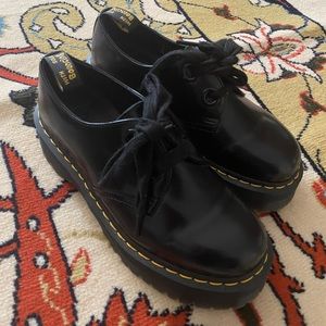 Dr. Martens Holly Platform shoes